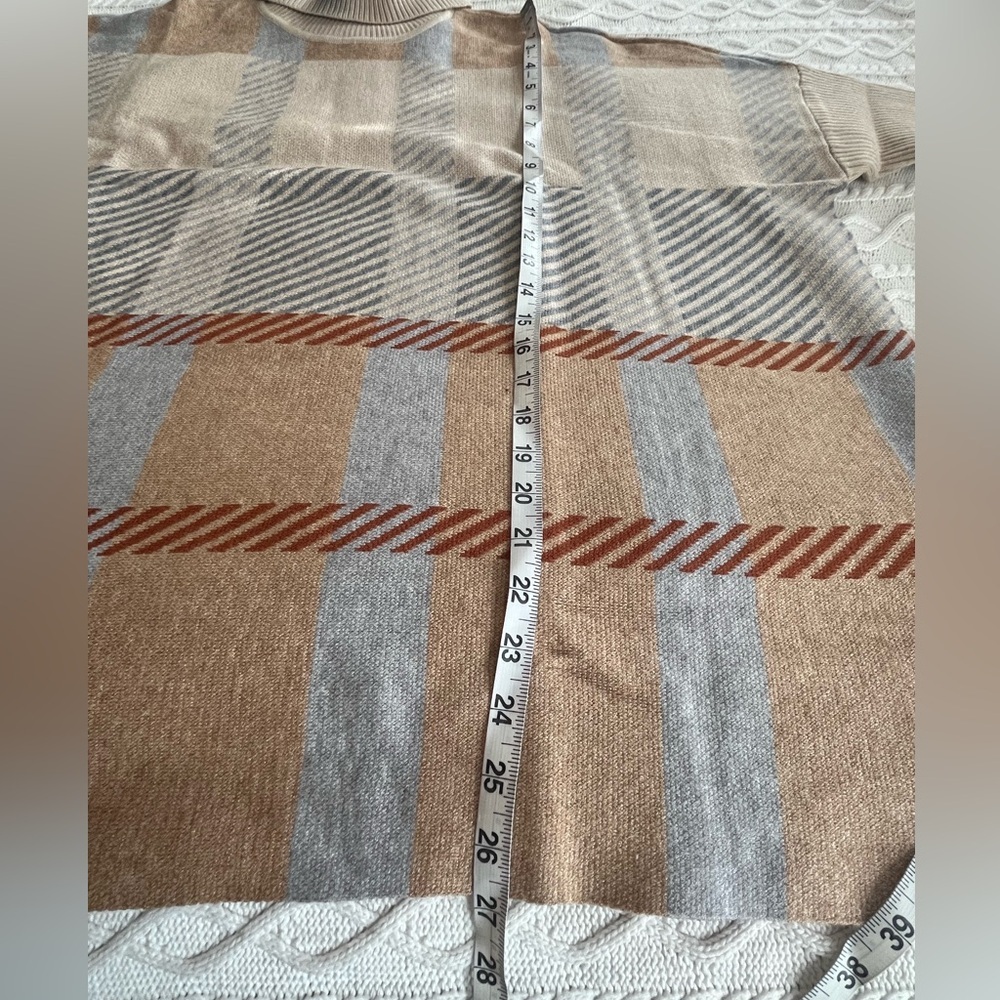 Joseph A. Plaid Turtleneck Oversized Poncho Designer Sweater Size Large - Picture 13 of 15